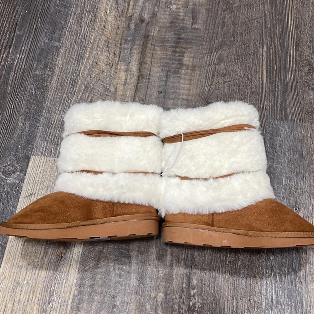 Girls boots